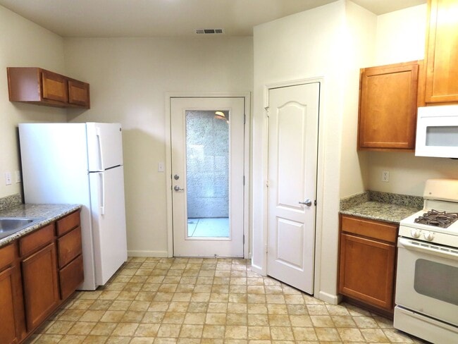 Building Photo - 9050 Double R Blvd