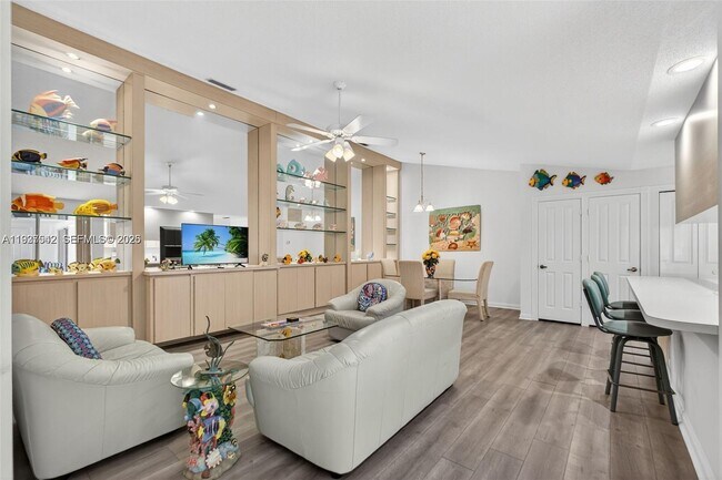 Building Photo - 7102 Geminata Oak Ct