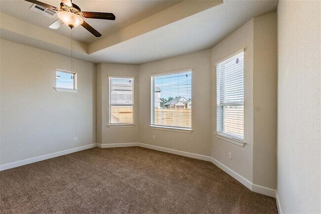 Building Photo - 932 Hezekiah Ln