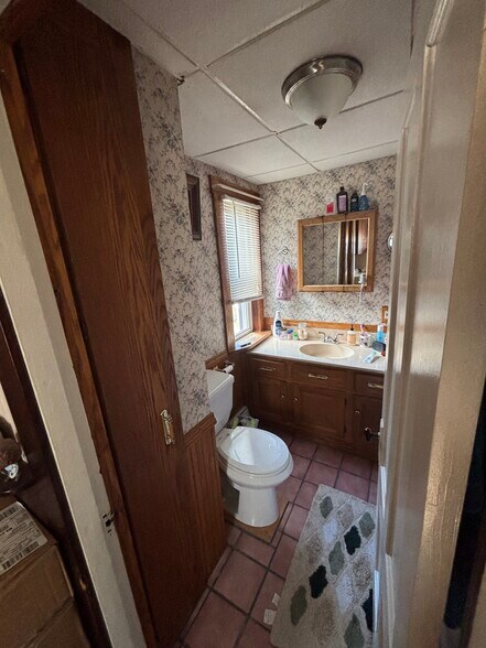 Bathroom - 150 West St