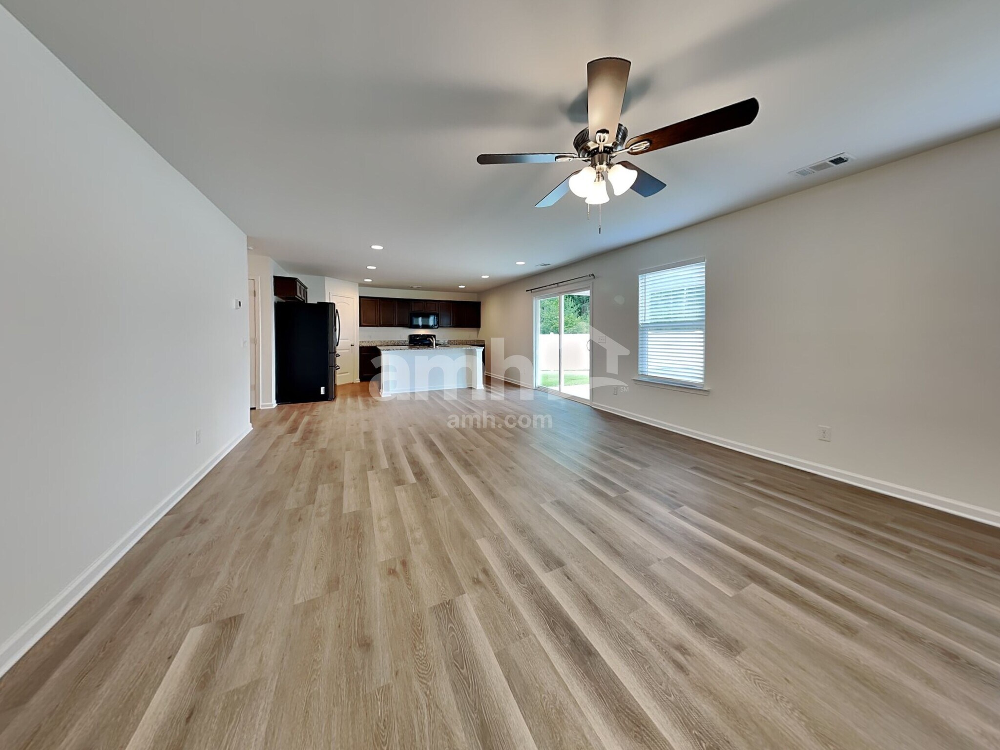 Building Photo - 27 Spinaker Ct