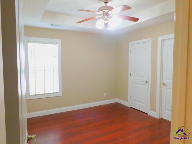 Building Photo - 101 Tignor Ct