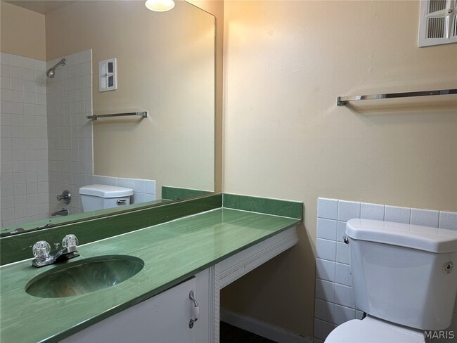 Building Photo - 452 Chapel Ridge Dr