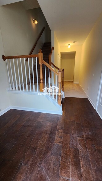 Building Photo - 3683 Lantern Walk Ln