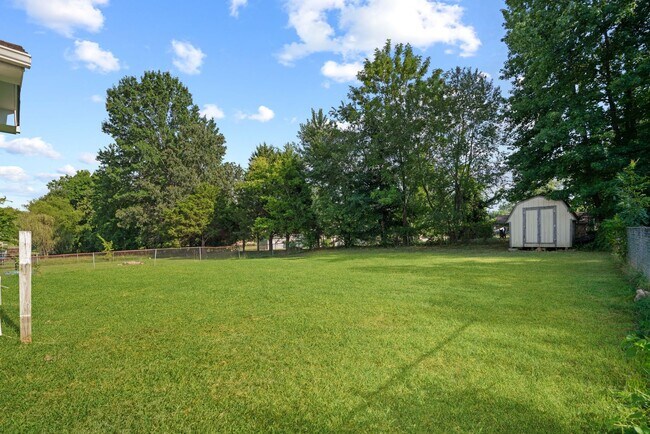 Building Photo - Renovated 3-Bed/2-Bath Home with Garage & ...
