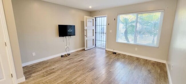 Building Photo - Charming 2BR Retreat with Private Patio, Scenic Views & Resort-Style Amenities