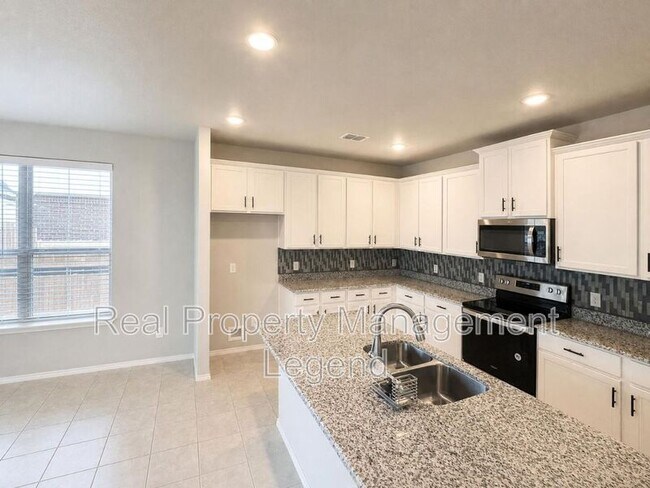 Building Photo - 5601 Portola Ln