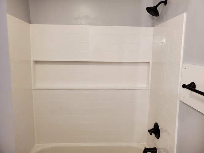 Building Photo - 6423 Plankton Dr