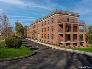 Building Photo - 170 Ridge Rd