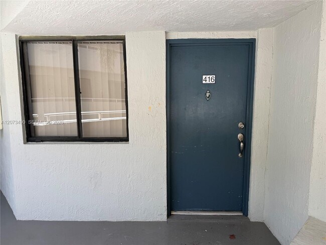 Building Photo - 8365 SW 152nd Ave