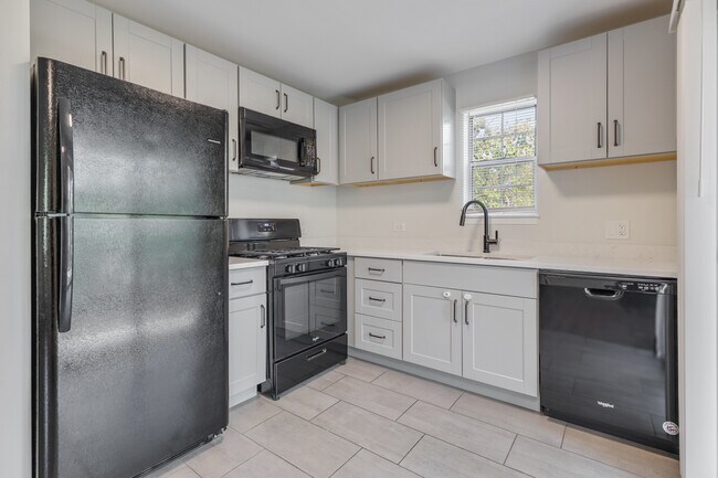Building Photo - 47 Gant Cir