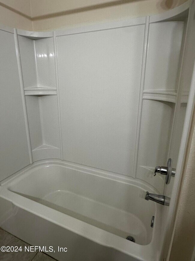 Building Photo - 4920 Key Lime Dr