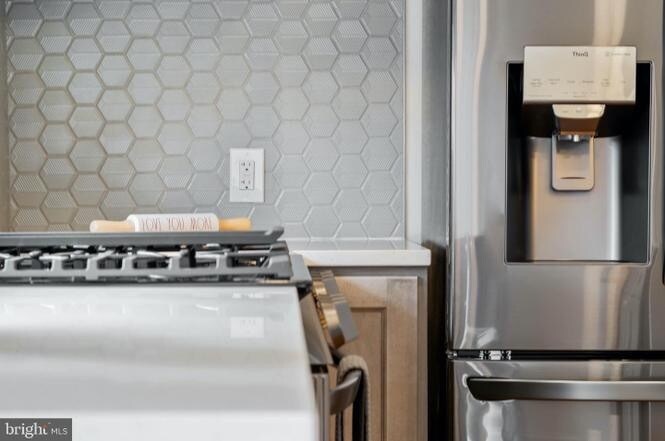 Building Photo - 331 W St NE