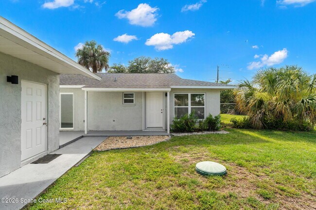 Building Photo - 3077 Sea Gate Cir