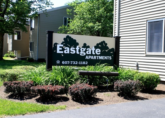 Primary Photo - Eastgate Apartments