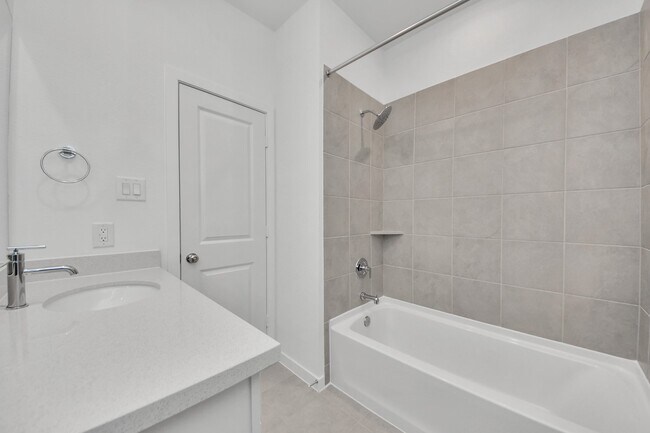 Building Photo - 9223 Willowbank Gap Ln