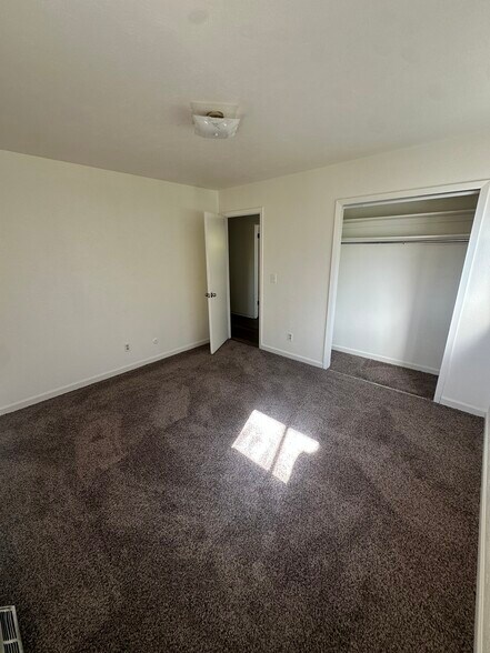 Building Photo - 6684 Zang Ct