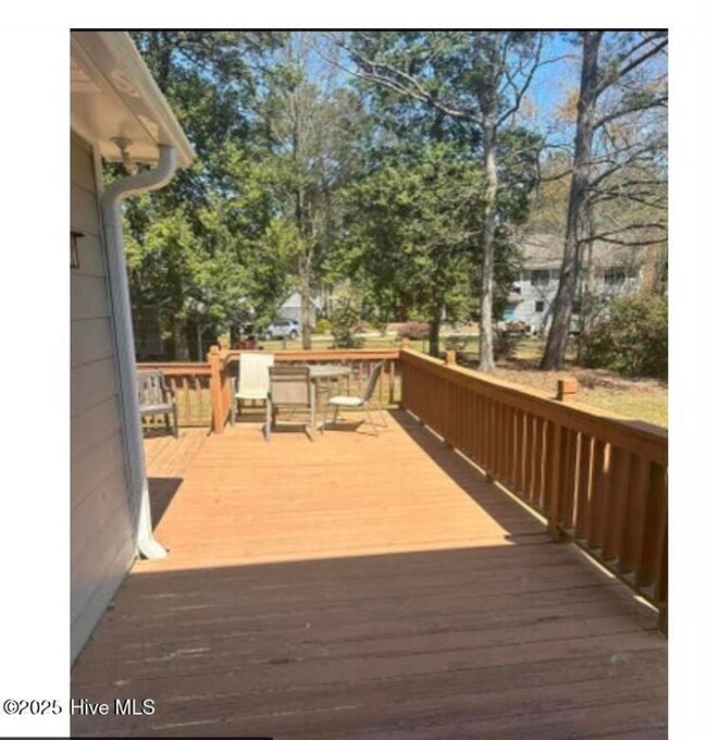 Building Photo - 1411 Rondo Dr