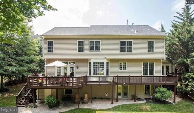 Building Photo - 8931 Falls Farm Dr