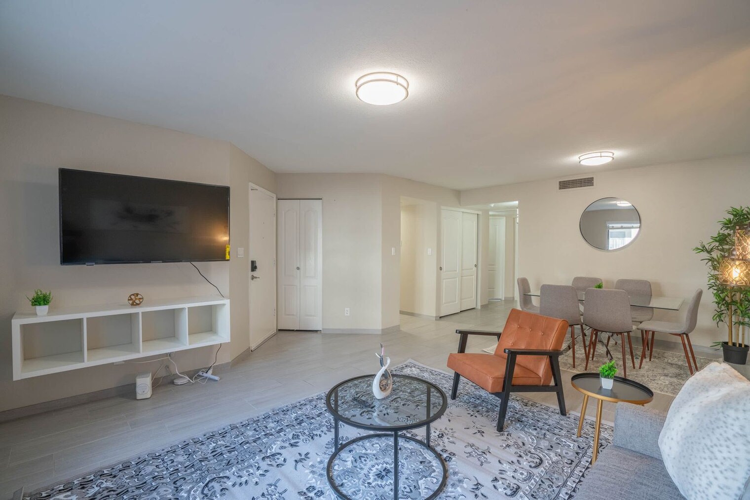 Building Photo - 8550 E McDowell Rd