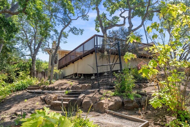 Building Photo - 7175 Red Holly Ct