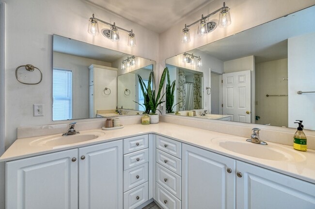 Building Photo - PLAN AND SECURE YOUR WINTER GETAWAY NOW, W...