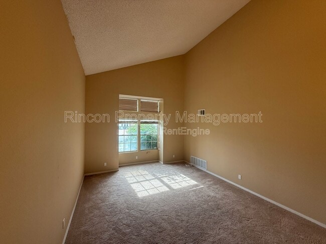 Building Photo - 6033 Tahoe Pl