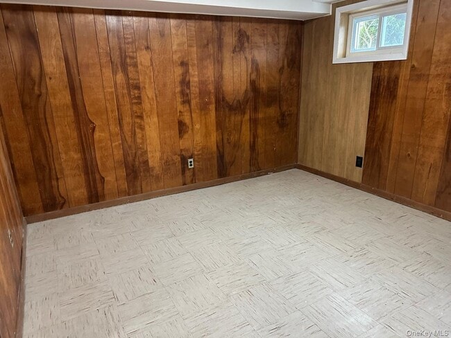 Building Photo - 209-34 41st Ave