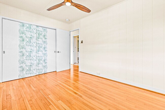 Building Photo - Charming 2/1 Cottage on a Quiet Lane in Ka...