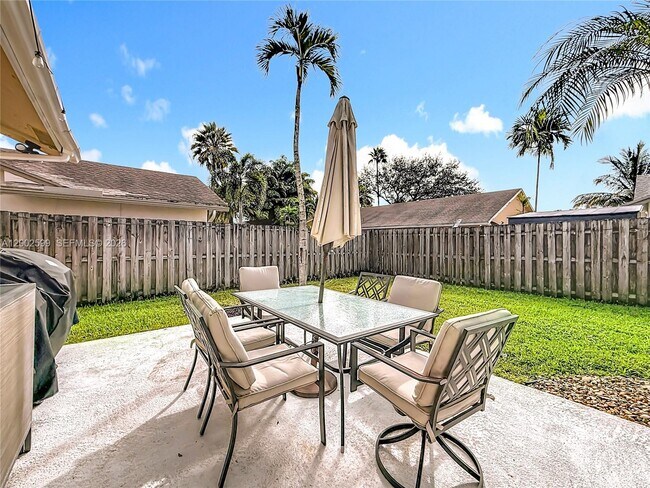 Building Photo - 8060 NW 51st Ct