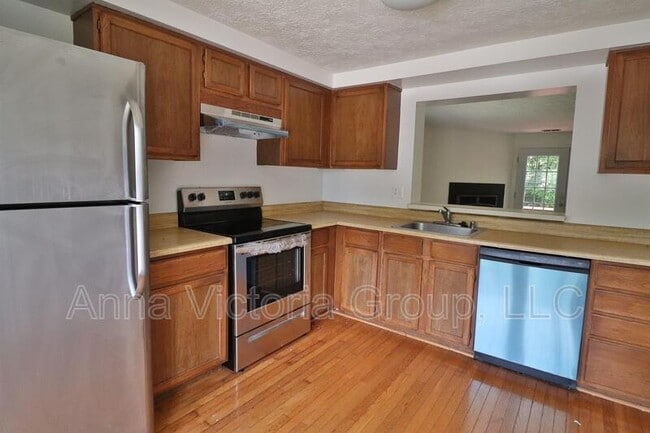 Building Photo - 229 Red Jade Dr