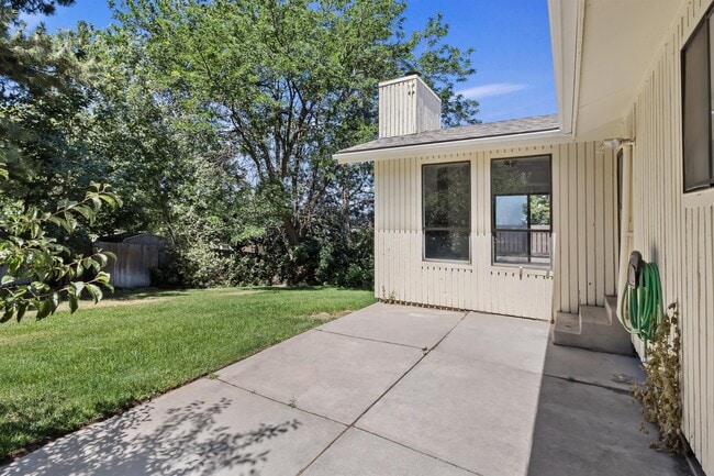 Building Photo - 3072 Danforth Dr