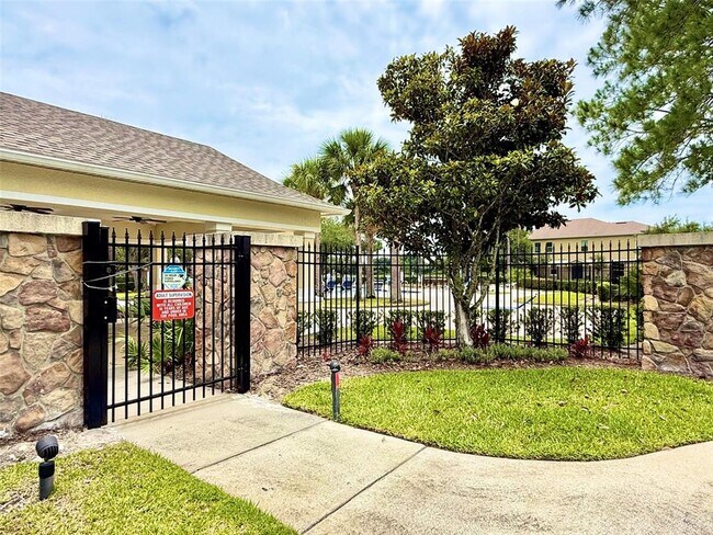 Building Photo - 1535 Broken Oak Dr