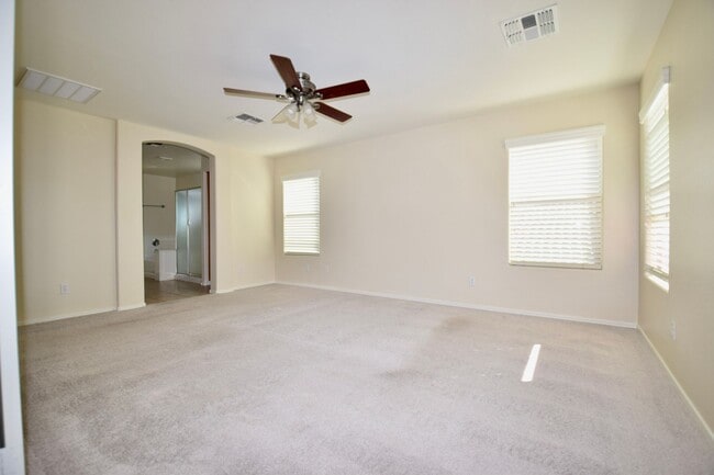 Building Photo - Beautiful Seville Area 4 bedroom Home!