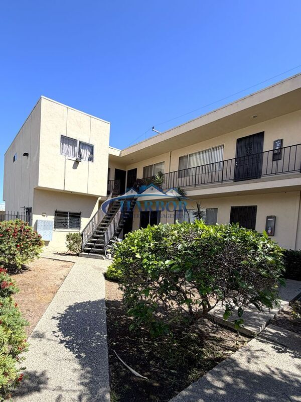 Building Photo - 12302 S Inglewood Ave