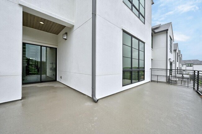 Building Photo - 6805 Adeline Wy