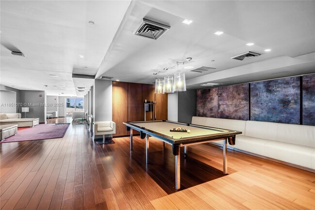 Building Photo - 325 S Biscayne Blvd