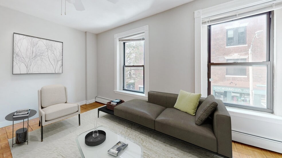 Building Photo - 1526 Tremont St