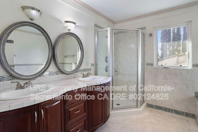 Building Photo - 7777 Uplands Way