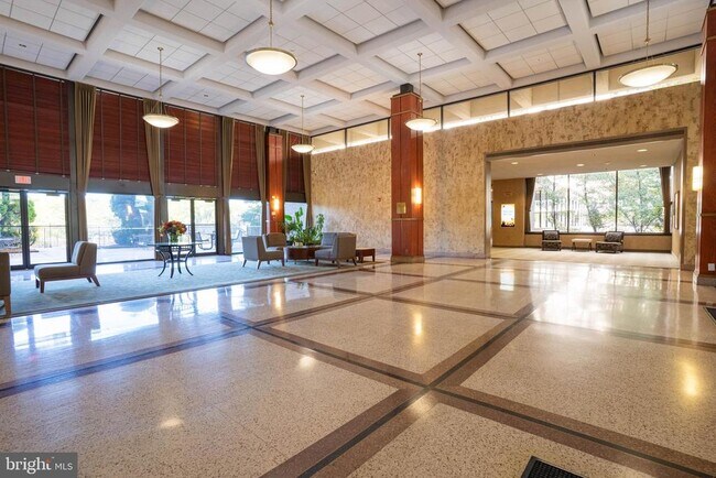Building Photo - 5505 Seminary Rd