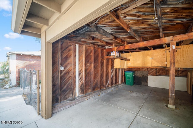 Building Photo - 1245 Plumas St