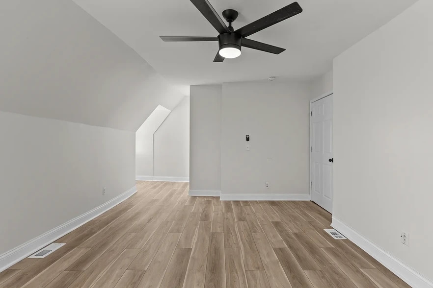 Building Photo - 3258 Ohio Ave