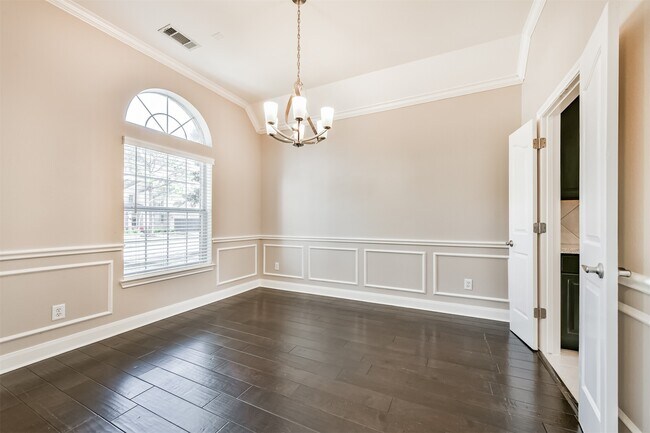 Building Photo - 1712 Hidden Brook Ln