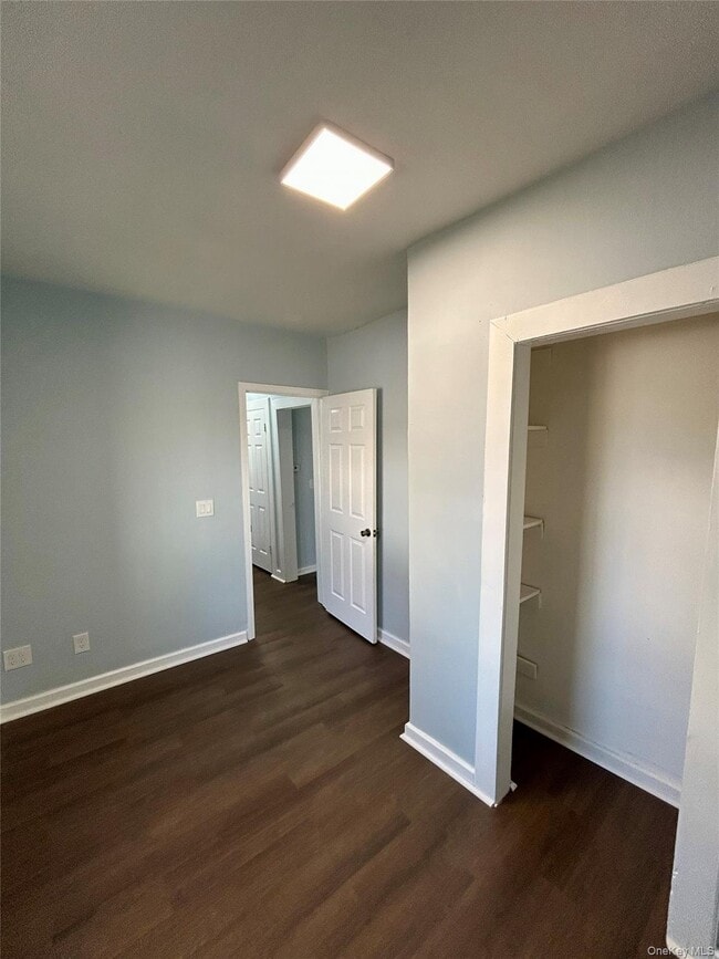 Building Photo - 106 Ball St