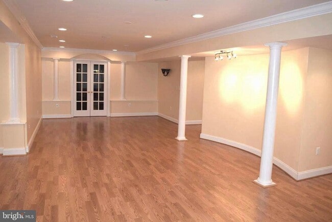 Building Photo - 6808 Old Chesterbrook Rd