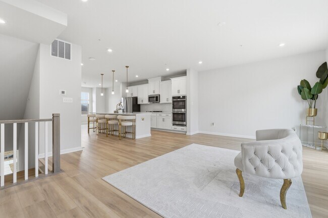 Building Photo - 3503 St Robin Ln