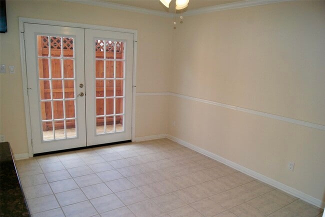 Building Photo - 5801 Lumberdale Rd