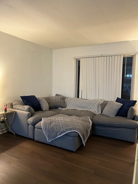 Building Photo - 4054 Stonehenge Dr