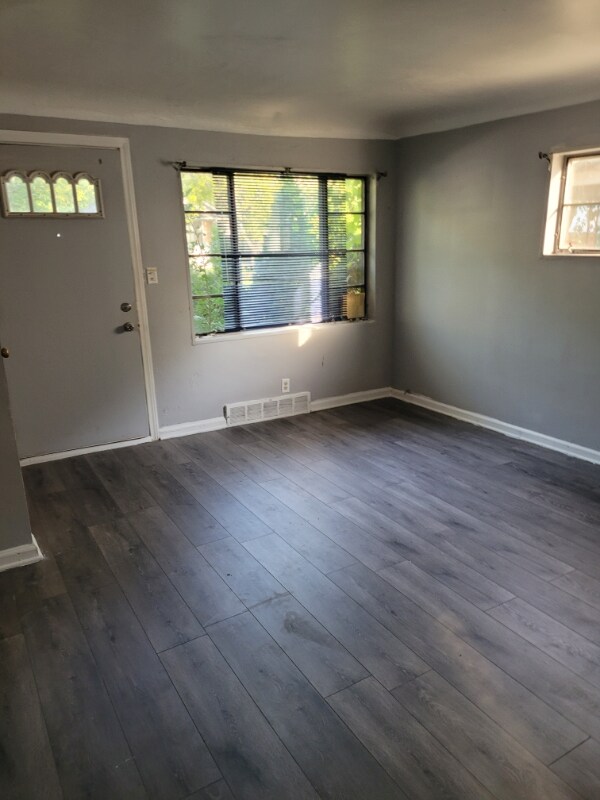 Building Photo - 938 Stocker Ave