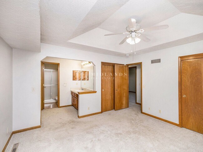 Building Photo - Two Springs Split Entry home